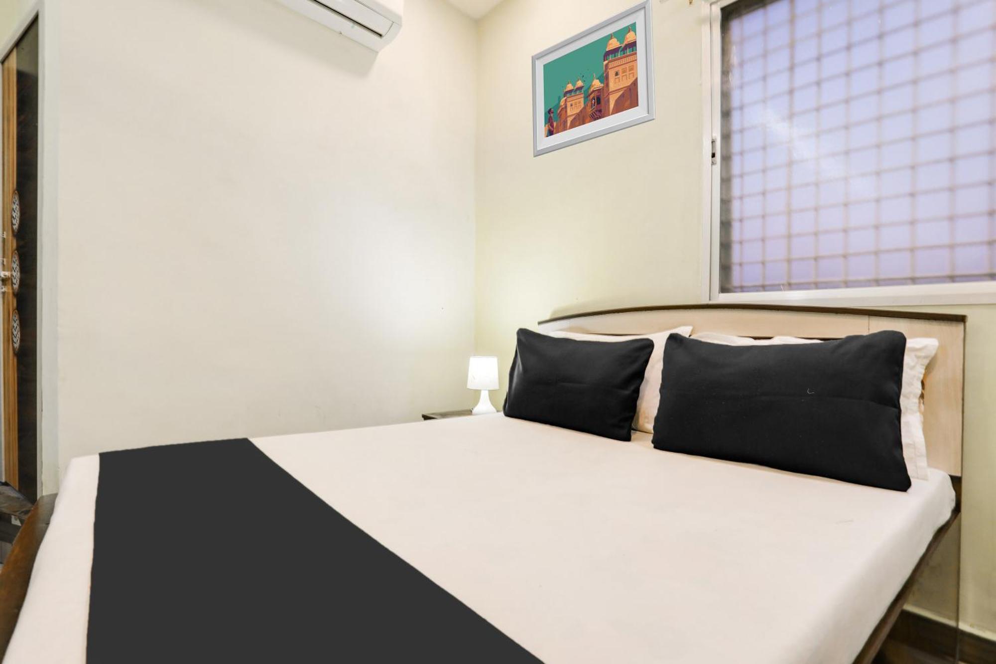Hotel O Rmd Hotel Raipur  Bagian luar foto
