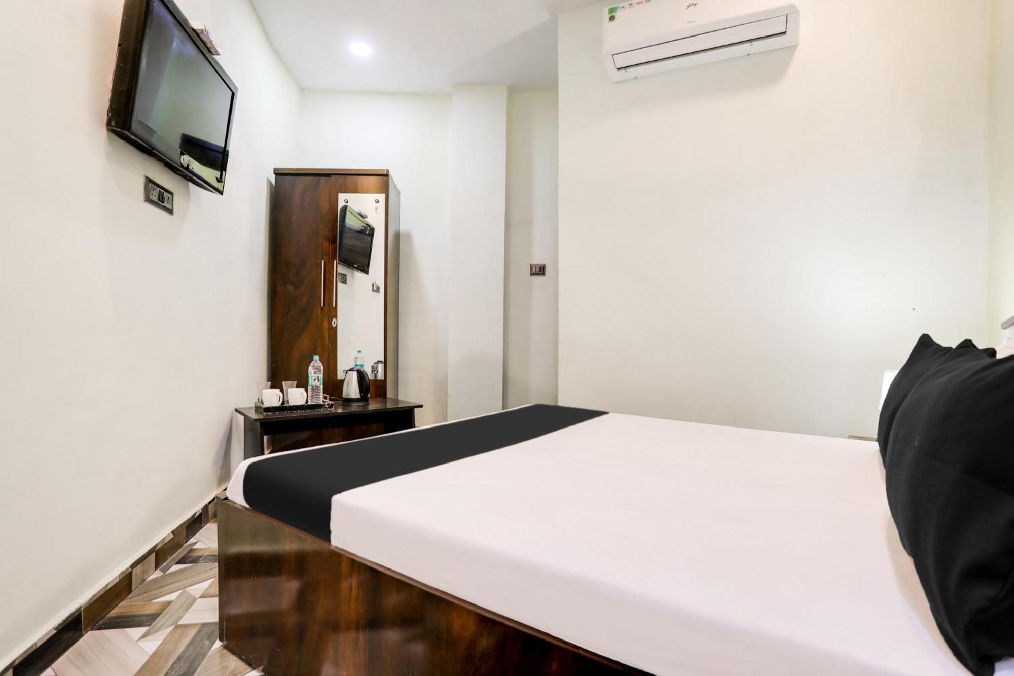 Hotel O Rmd Hotel Raipur  Bagian luar foto