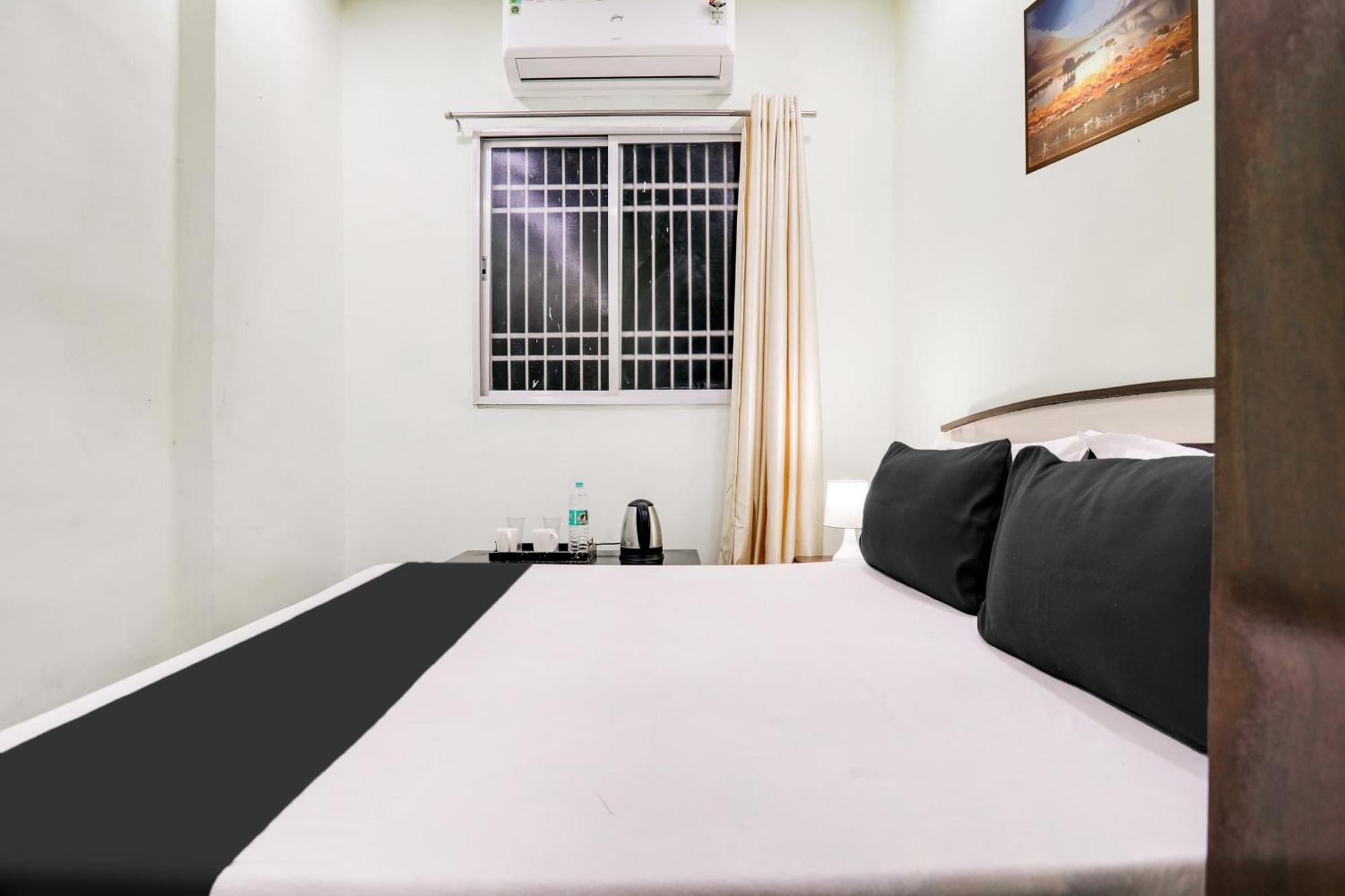 Hotel O Rmd Hotel Raipur  Bagian luar foto